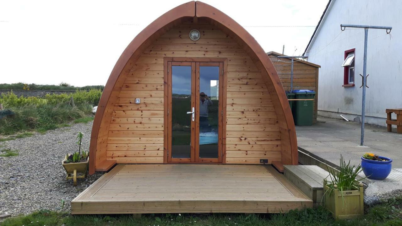 The Rainbow Pod Βίλα Milltown Malbay Εξωτερικό φωτογραφία