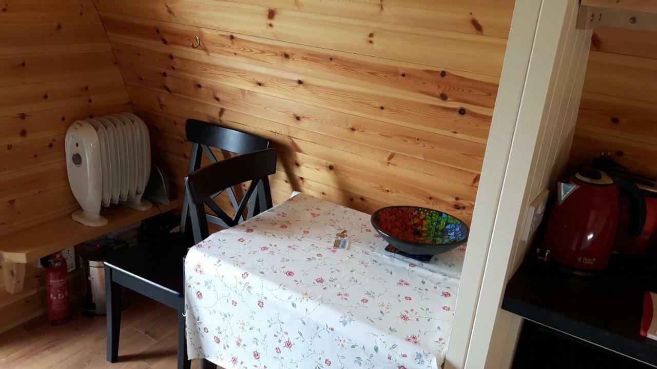 The Rainbow Pod Βίλα Milltown Malbay Εξωτερικό φωτογραφία